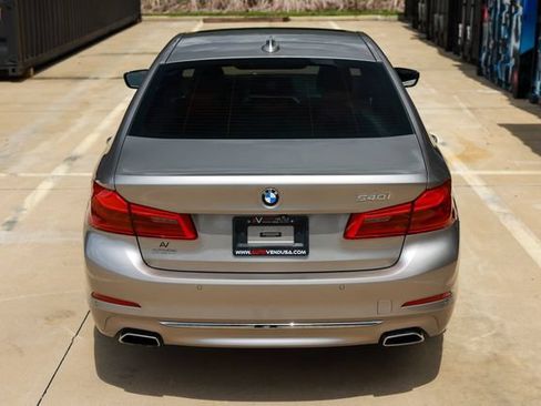 Used 2018 BMW 540i RWD image 12