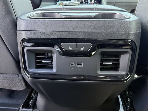 New 2026 GMC Sierra 1500 AT4 w/ AT4 Premium Package AWD/4WD image 31