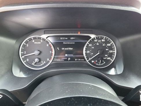 Used 2023 Nissan Rogue SV FWD image 16