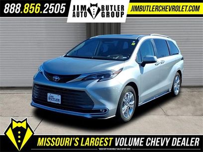 Used 2023 Toyota Sienna Platinum