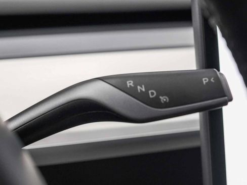 Used 2023 Tesla Model Y AWD image 23