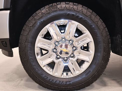 Used 2024 Chevrolet Silverado 3500 High Country w/ High Country Premium Package AWD/4WD image 50