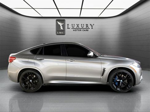 Used 2017 BMW X6 M image 5