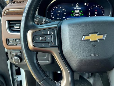 Used 2022 Chevrolet Suburban High Country w/ LPO, Illumination Package image 17