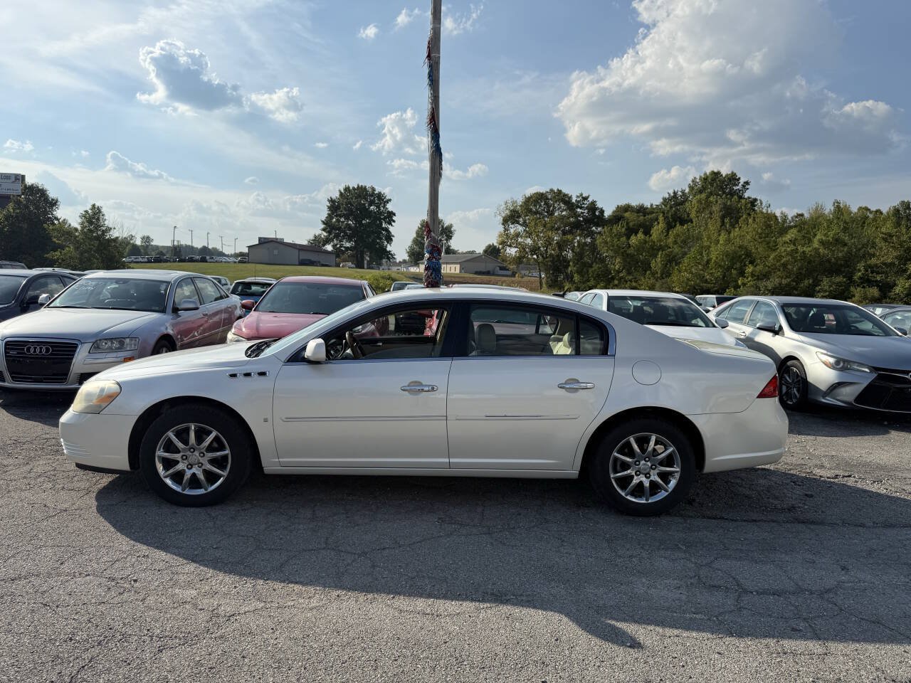 Used 2008 Buick Lucerne CXL w/ Driver Confidence Package FWD image 18
