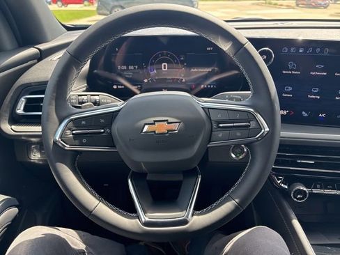 New 2026 Chevrolet Traverse LT w/ Driver Confidence Package AWD/4WD image 32