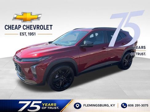 Used 2024 Chevrolet Trax ACTIV w/ Driver Confidence Package FWD image 1
