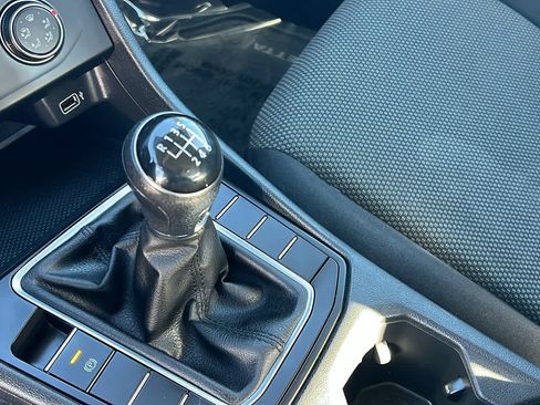 Used 2019 Volkswagen Jetta S image 13