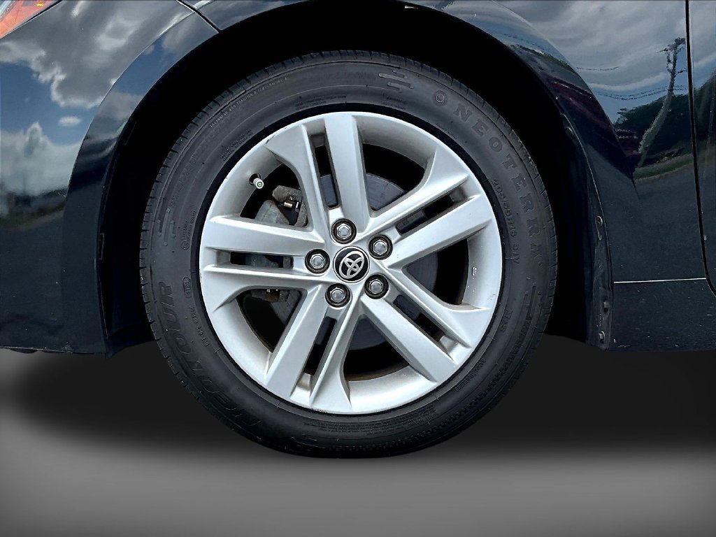 Used 2019 Toyota Corolla SE w/ SE Option Package FWD image 32
