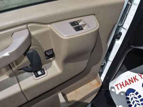 Used 2020 GMC Savana 2500 Work Van image 12