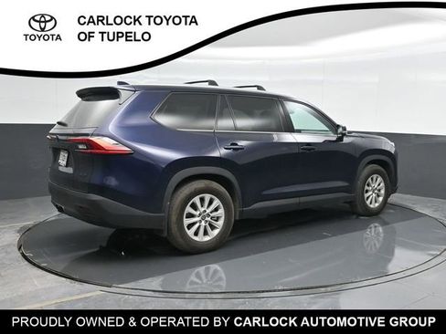 Used 2024 Toyota Grand Highlander XLE image 3