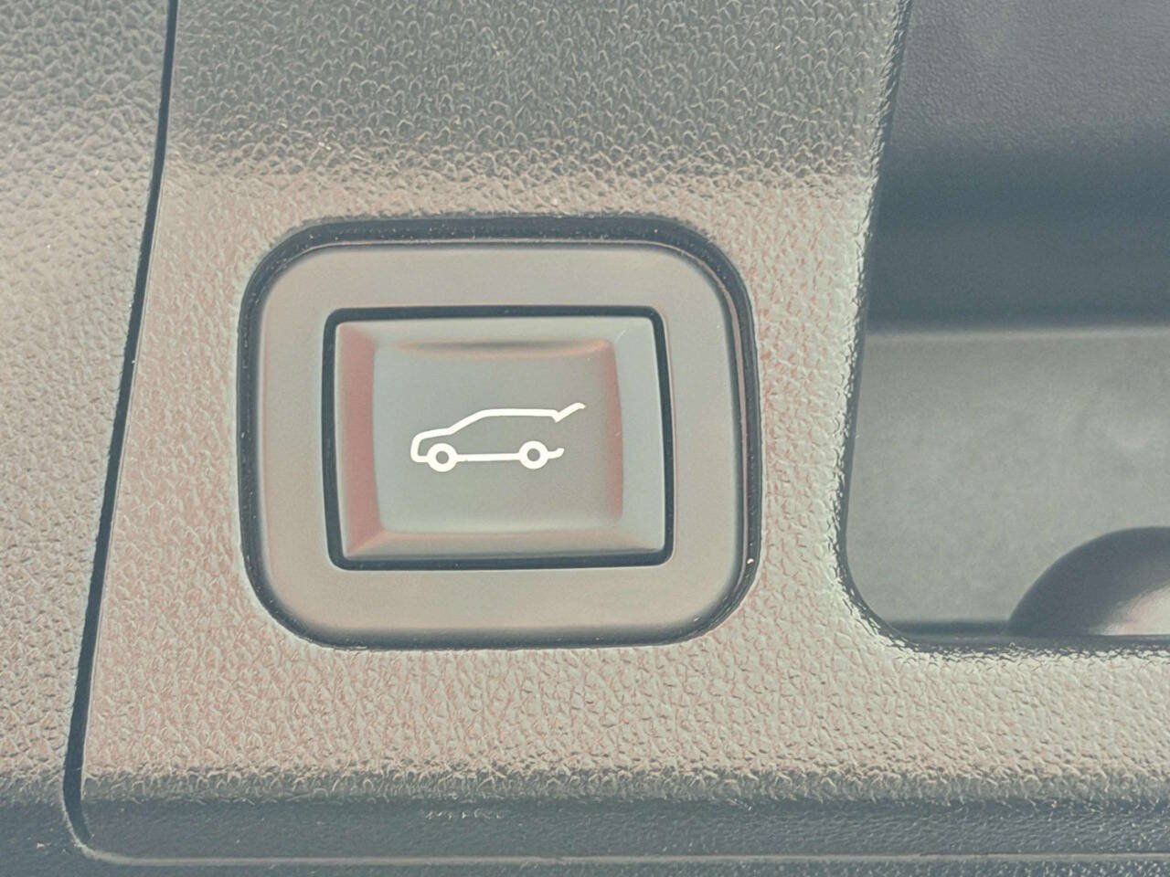 Used 2018 GMC Acadia SLT AWD/4WD image 7