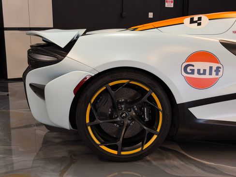 Used 2021 McLaren Elva RWD image 16