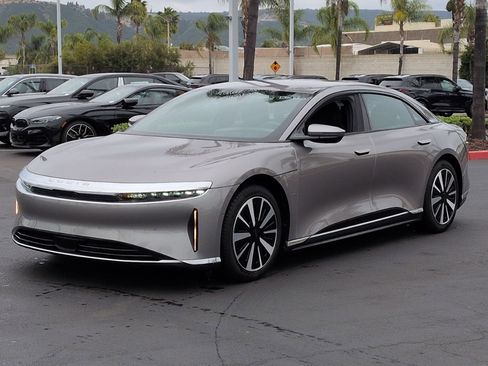 Used 2024 Lucid Air Pure image 5