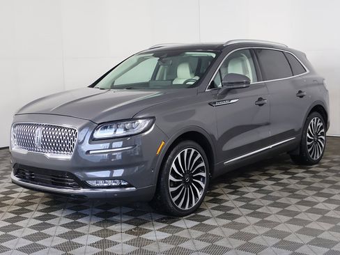 Used 2022 Lincoln Nautilus Black Label w/ Class II Trailer Tow Package image 12