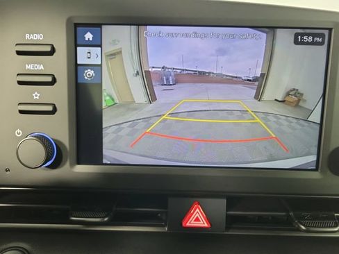 Certified 2025 Hyundai Elantra Sport FWD image 17
