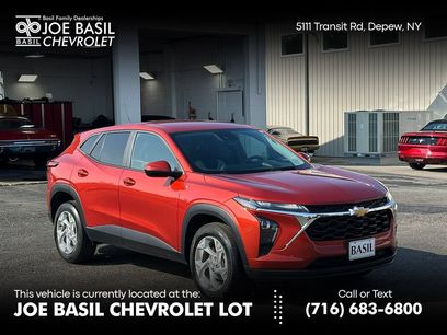 Used 2024 Chevrolet Trax LS w/ LS Convenience Package