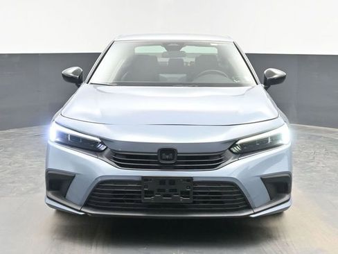 Used 2023 Honda Civic Sport image 3