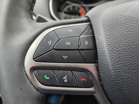 Used 2021 Jeep Cherokee Limited w/ Elite Package image 19