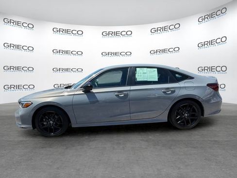 Used 2025 Honda Civic Sport image 4
