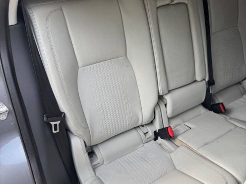 Used 2017 Land Rover Discovery Sport SE AWD/4WD image 15