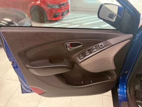 Used 2015 Hyundai Tucson SE AWD/4WD image 13