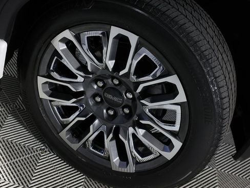 Used 2023 GMC Sierra 1500 Denali Ultimate image 54