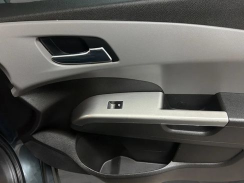 Used 2017 Chevrolet Sonic Premier FWD image 18