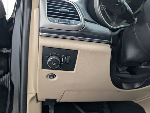 Used 2021 Jeep Grand Cherokee Limited image 12