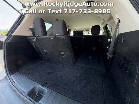 Used 2024 Nissan Pathfinder S AWD/4WD image 31