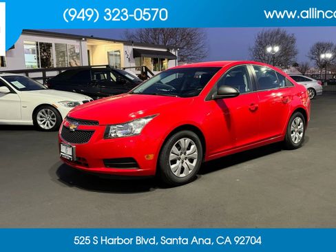 Used 2014 Chevrolet Cruze LS image 3