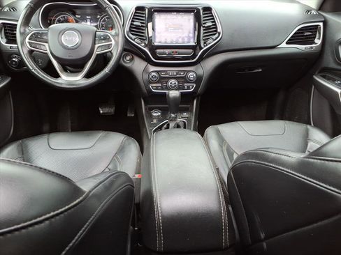Used 2019 Jeep Cherokee Limited AWD/4WD image 13