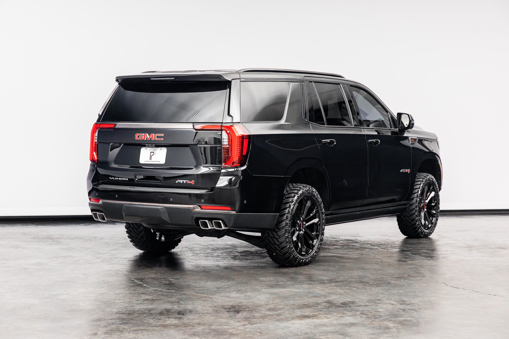 Used 2026 GMC Yukon AT4 Ultimate w/ LPO, Floor Liner Package AWD/4WD image 21