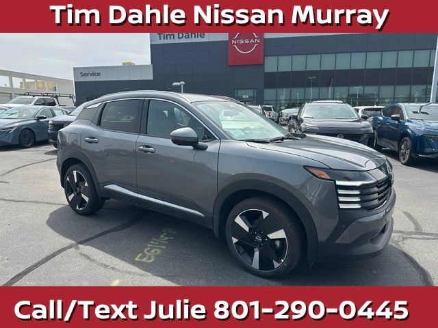 Used 2025 Nissan Kicks SR w/ Illumination Package AWD/4WD image 1