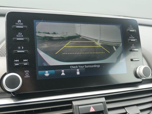Used 2018 Honda Accord Sport image 28
