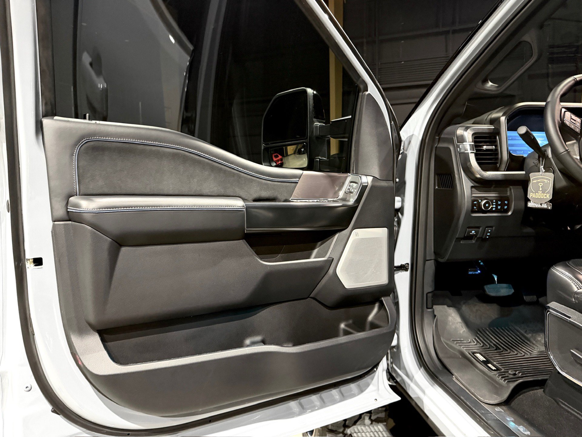 Used 2026 Ford F250 Platinum AWD/4WD image 34