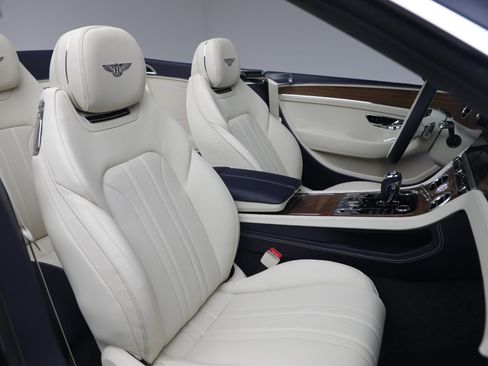 New 2026 Bentley Continental GTC image 30