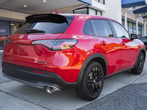 New 2026 Honda HR-V Sport image 4