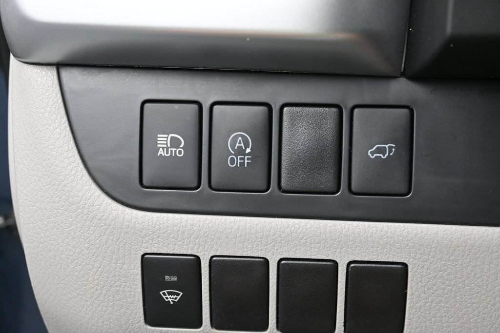 Used 2017 Toyota Highlander XLE FWD image 14