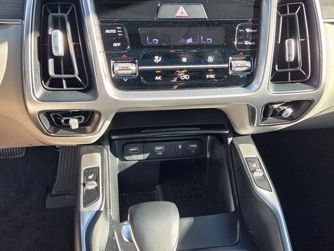 Used 2023 Kia Sorento X-Line EX AWD/4WD image 21