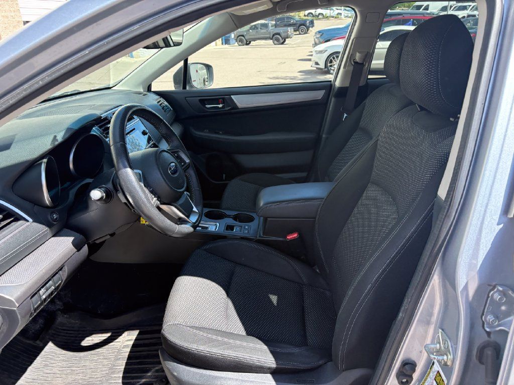 Used 2019 Subaru Outback 2.5i Premium AWD/4WD image 14