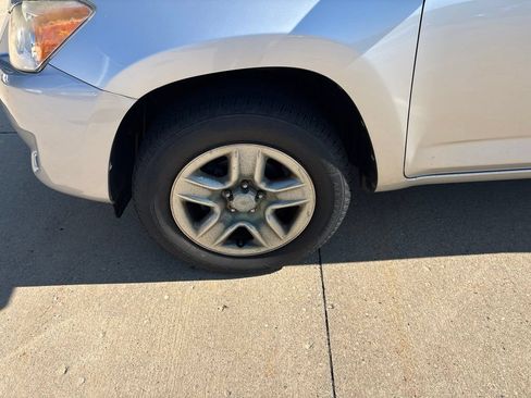 Used 2011 Toyota RAV4 4WD w/ Base L4 Extra Value Pkg image 10