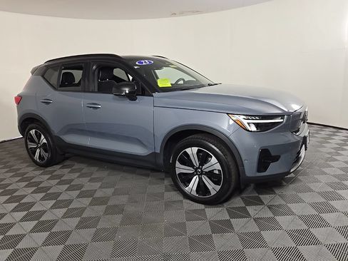 Certified 2023 Volvo XC40 Recharge Plus w/ Protection Package Premier AWD/4WD image 8