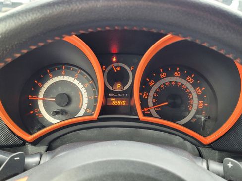 Used 2015 Scion tC image 17