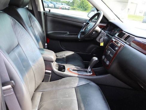 Used 2011 Chevrolet Impala LT w/ Luxury Edition Package FWD image 15