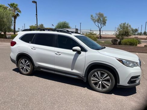 Used 2021 Subaru Ascent Limited w/ Technology Package AWD/4WD image 4