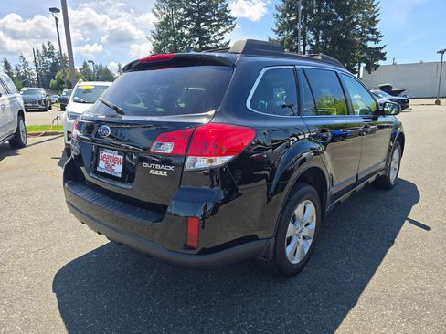 Used 2012 Subaru Outback 2.5i Limited w/ Moonroof Pkg AWD/4WD image 3