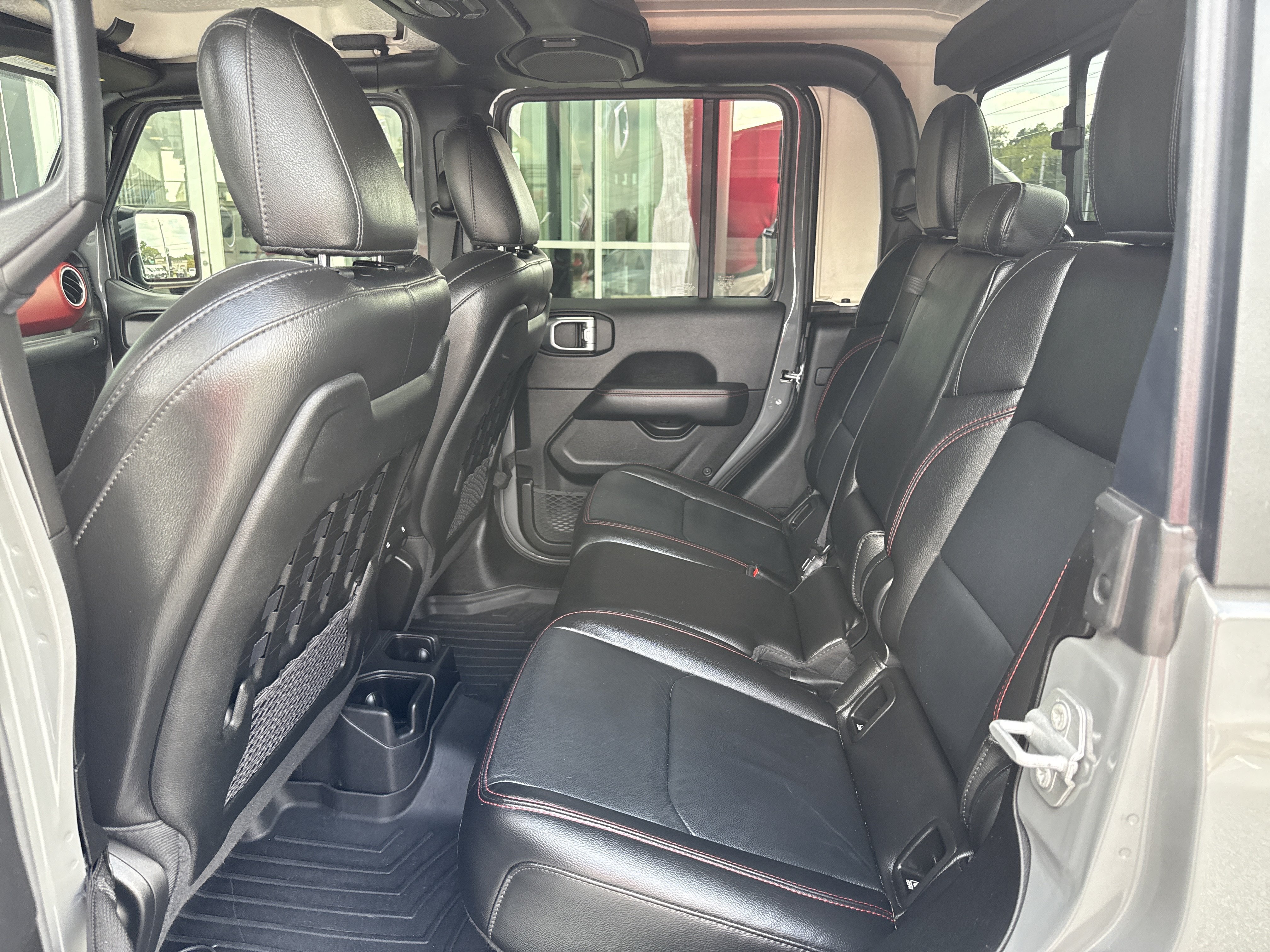 Used 2022 Jeep Gladiator Rubicon w/ LED Lighting Group AWD/4WD image 5