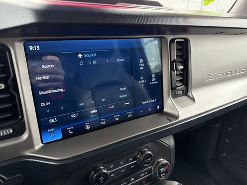 Used 2021 Ford Bronco Outer Banks image 22