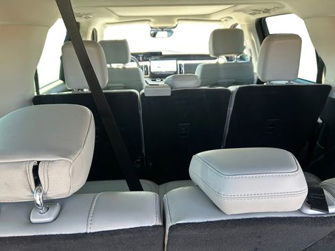 Used 2025 Ford Expedition Max Active image 25